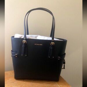 Michael Kors Leather Tote With Side Pockets Navy Blue
